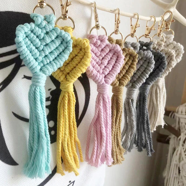 Knitted Love Keychain Handmade Woven Cotton Rope Heart Tassels Couple Keychain Bohemian Bag Accessories Key Ring Jewelry Gift