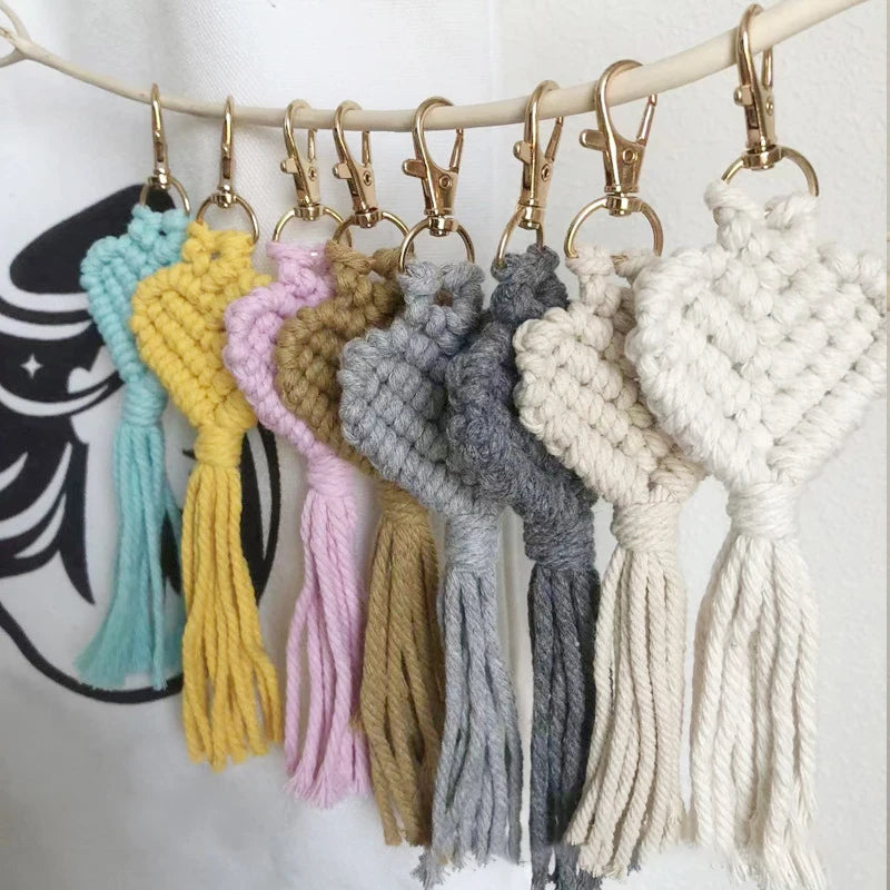 Knitted Love Keychain Handmade Woven Cotton Rope Heart Tassels Couple Keychain Bohemian Bag Accessories Key Ring Jewelry Gift